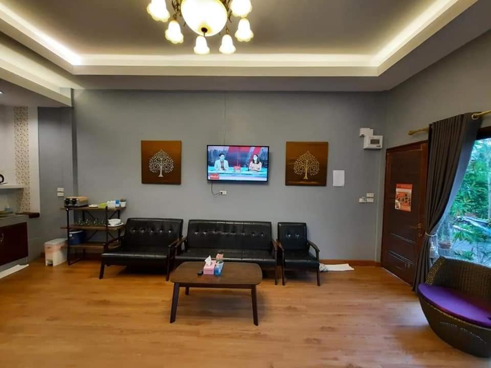 Amantra Homestay & Village Surat Thani Buitenkant foto